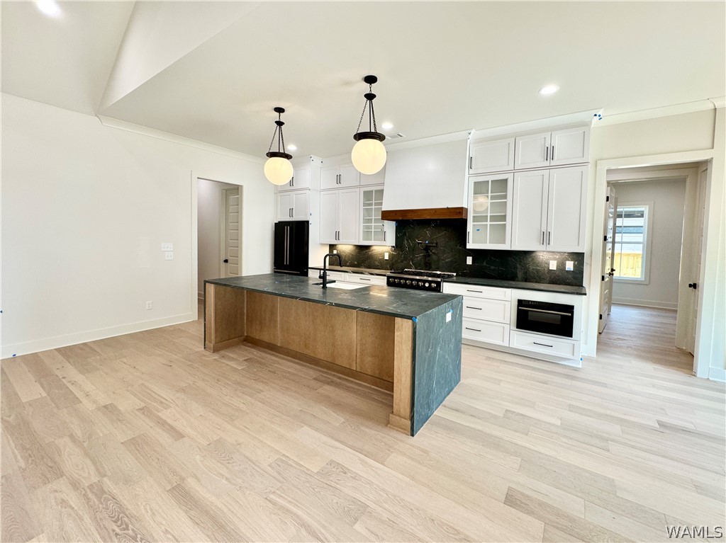 6038 Rosemeade Street