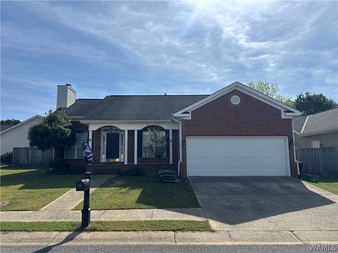 Homes For Sale - 2635 Shady Bank Lane<br/> North Port, AL 35473