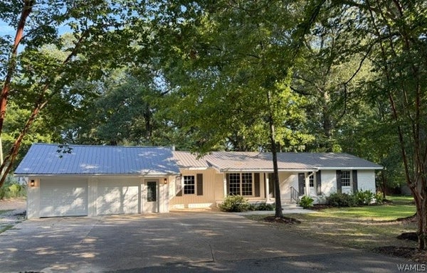 1702 ELMWOOD DR, DEMOPOLIS, AL 36732 - Image 4700a70213634b99ea0f1c9b39c39e0d/2233645876