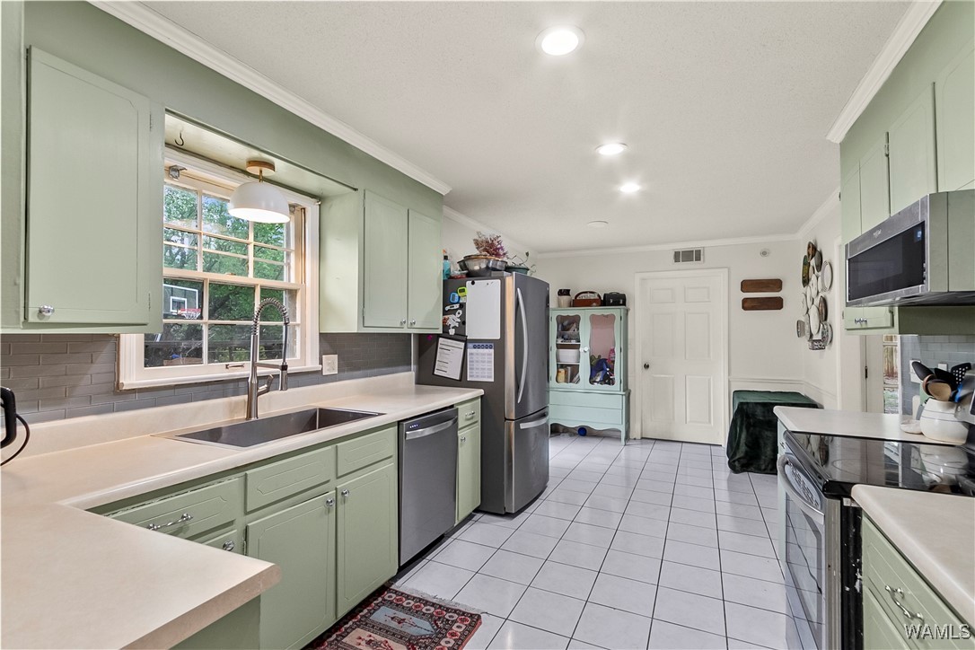 605 Innsbruck Court, North Port, Alabama image 10