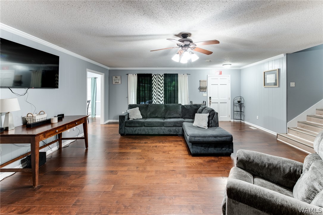 2620 BERKLEY HILLS DR