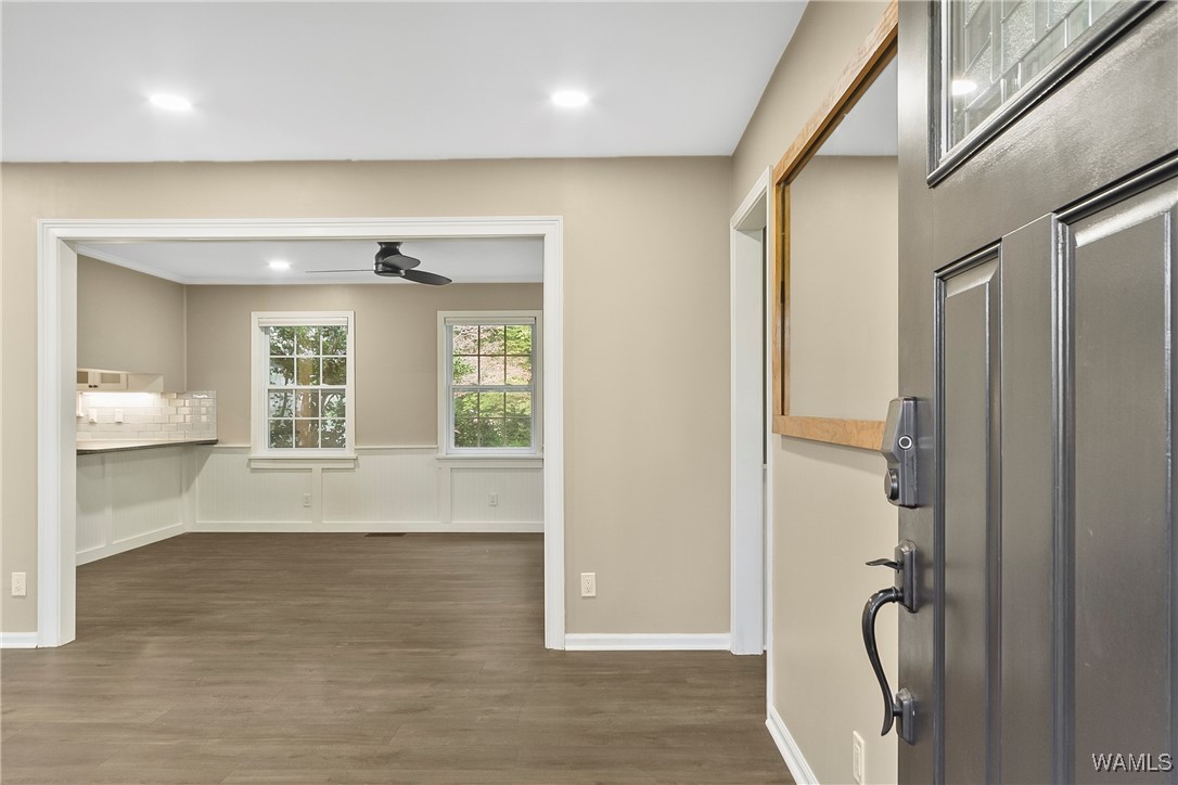 906 Greystone Street