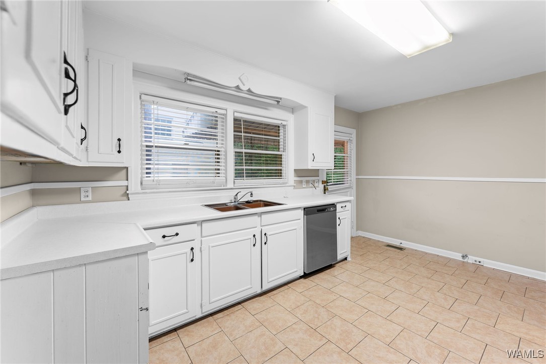 2105 22nd Avenue, North Port, Alabama image 7