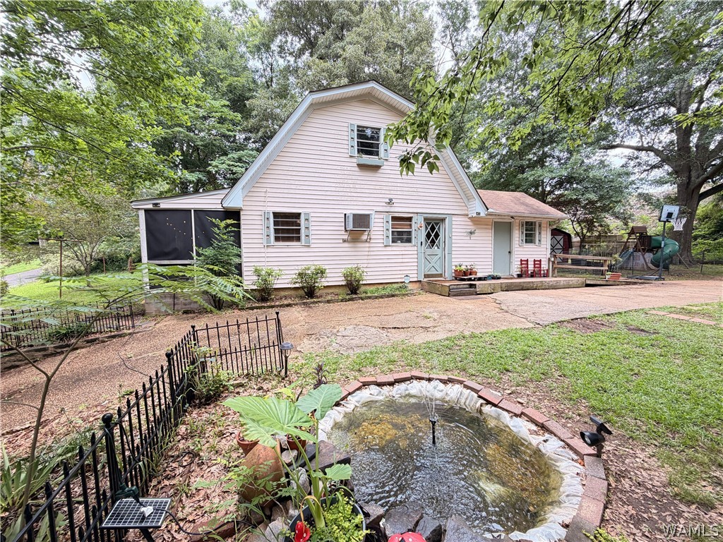 5719 17th Street E