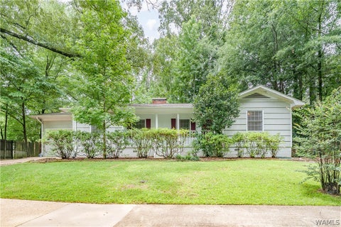 Homes For Sale - 10 Hickory Lane<br/> Tuscaloosa, AL 35404