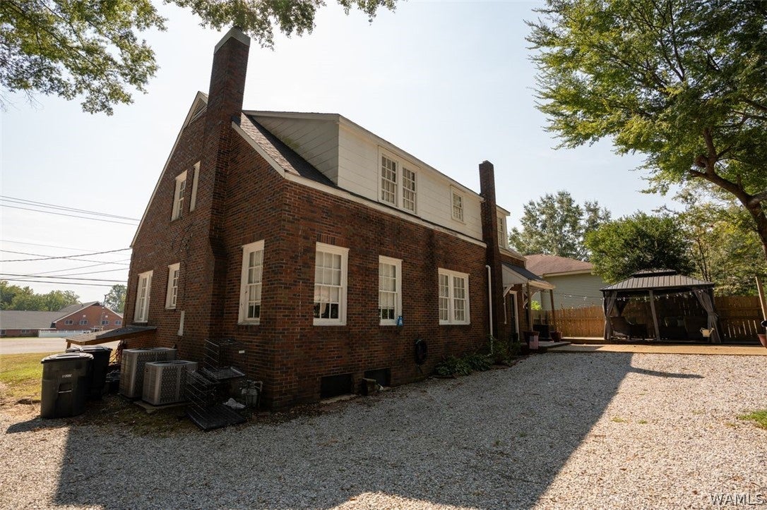 809 Temple Avenue N - Photo 4