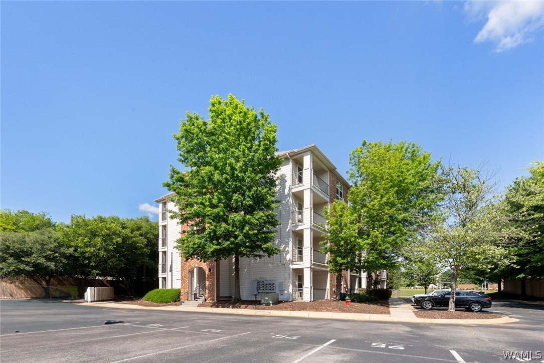 Photo 1 of 28 — 600 13th Street E 313, Tuscaloosa, AL 35401