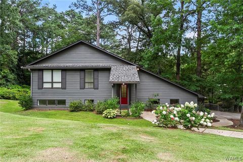 Homes For Sale - 5205 Dove Creek Avenue<br/> Tuscaloosa County, North Port, AL 35473