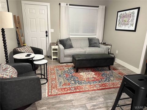 Condo For Sale - 901 Hargrove Road #5B<br/> Tuscaloosa, AL 35401