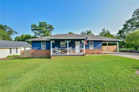 Homes For Sale - 2715 Stone Heights<br/> North Port, AL 35476