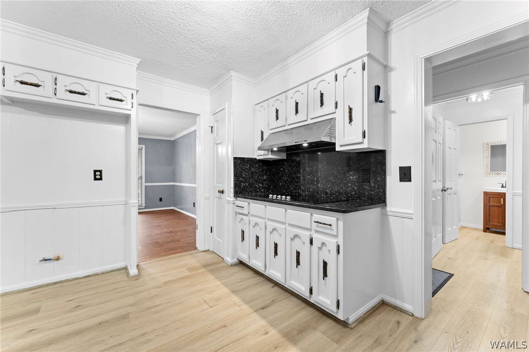 4625 White Dogwood Lane