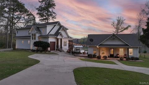 Homes For Sale - 10943 Lawrenceville Road<br/> North Port, AL 35475