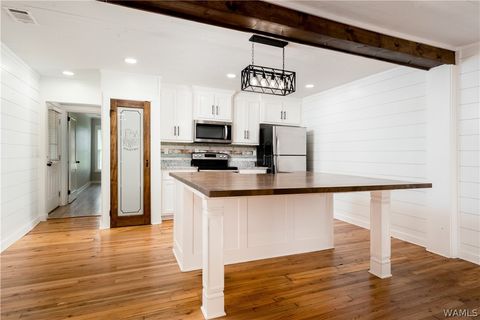 Homes For Sale - 11376 Kings Loop Road<br/> Tuscaloosa, AL 35405