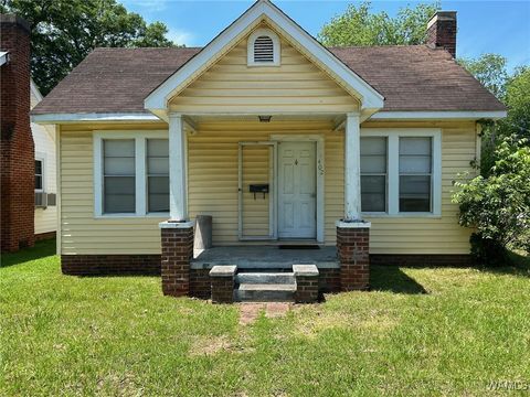 Homes For Sale - 402 Temple Avenue<br/> Fayette, AL 35555