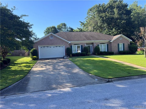Homes For Sale - 5435 Tahoe Drive<br/> Tuscaloosa, AL 35406