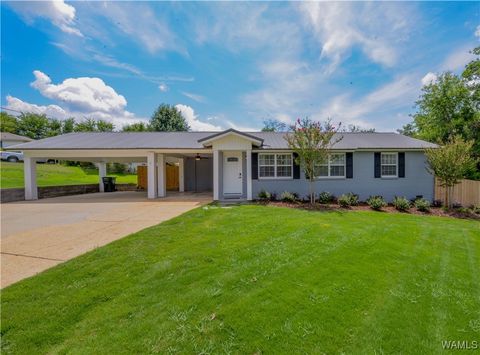 Homes For Sale - 1415 13th Street E<br/> Tuscaloosa, AL 35404