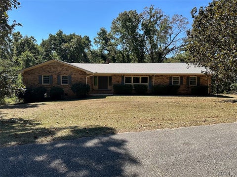 Homes For Sale - 15754 Lake Harbor Drive<br/> North Port, AL 35475