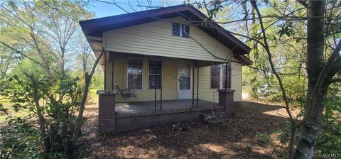 Homes For Sale - 3800 3rd Avenue<br/> Tuscaloosa, AL 35405