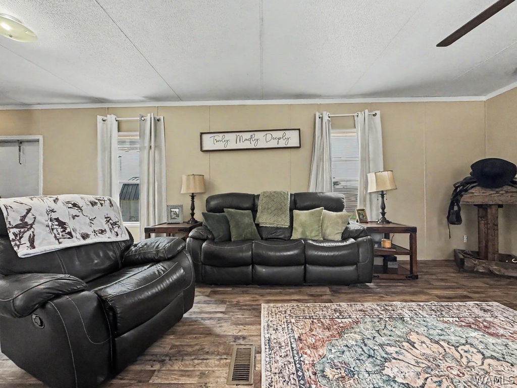 6563 County Rd 51