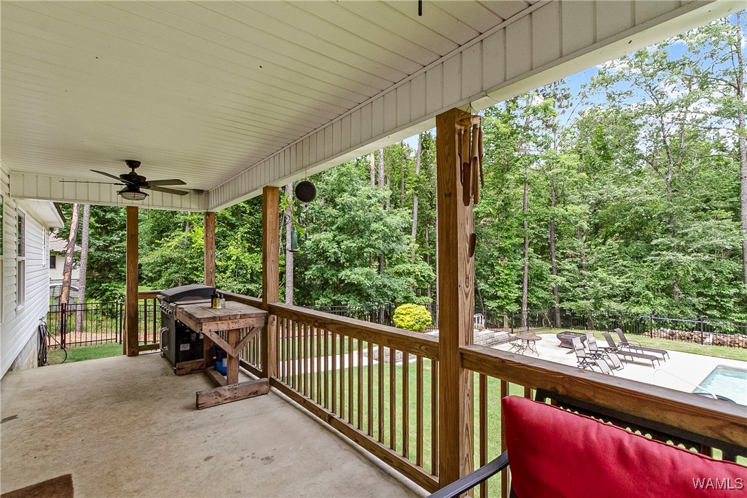 17631 Hayes Road Rd, North Port, Alabama image 7