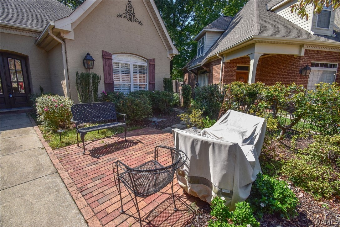 2480 McLean Circle