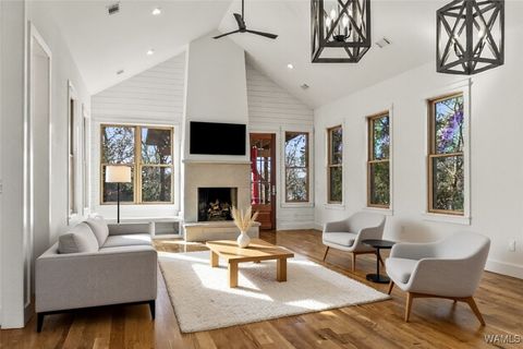 Homes For Sale - 15340 Stonehedge Cliffs Road<br/> North Port, AL 35475