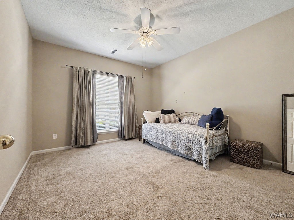 4449 Ridgeland Dr