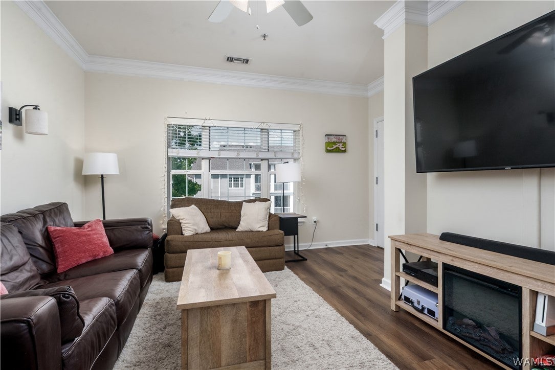 303 Helen Keller Boulevard C330