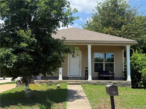 Homes For Sale - 2416 6th Street E St<br/> Tuscaloosa County, Tuscaloosa, AL 35404