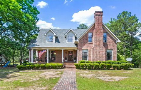 Homes For Sale - 1999 Walnut Street<br/> Centreville, AL 35042