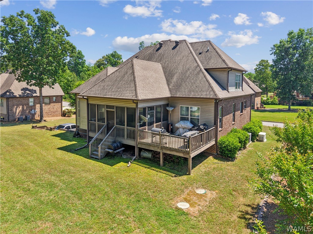 2759 ROSEBAY Lane