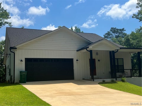 Homes For Sale - 16531 Binion Creek Heights<br/> Tuscaloosa County, North Port, AL 35475