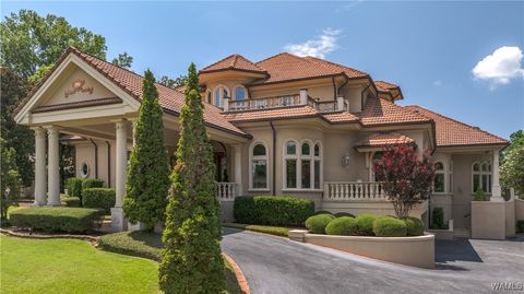 Homes For Sale - 1402 Indian Hills Drive<br/> Tuscaloosa, AL 35406