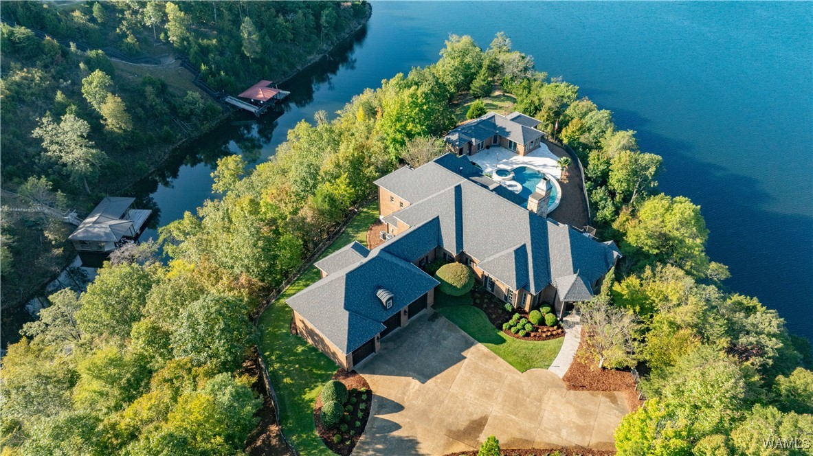1231 Diamond Point Circle, Tuscaloosa, Alabama image 1