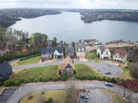 Homes For Sale - 7844 Belle Vue Circle<br/> Tuscaloosa, AL 35406