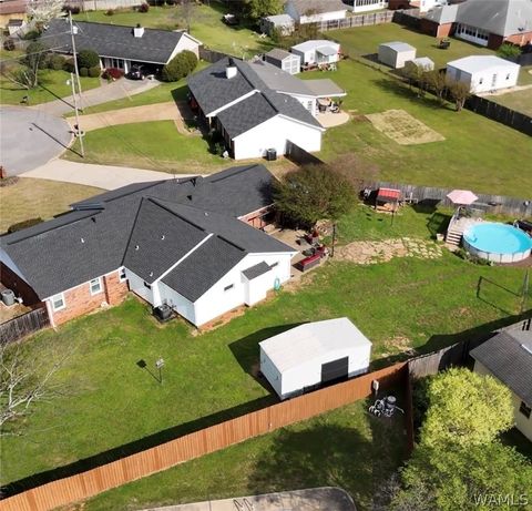 Homes For Sale - 6504 10th Court<br/> Tuscaloosa, AL 35405