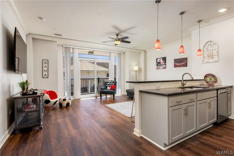 Homes For Sale - 511 11th Street #306<br/> Tuscaloosa, AL 35401