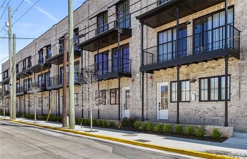 Townhouse For Sale - 835 Gene Stallings Avenue<br/> Tuscaloosa, AL 35401