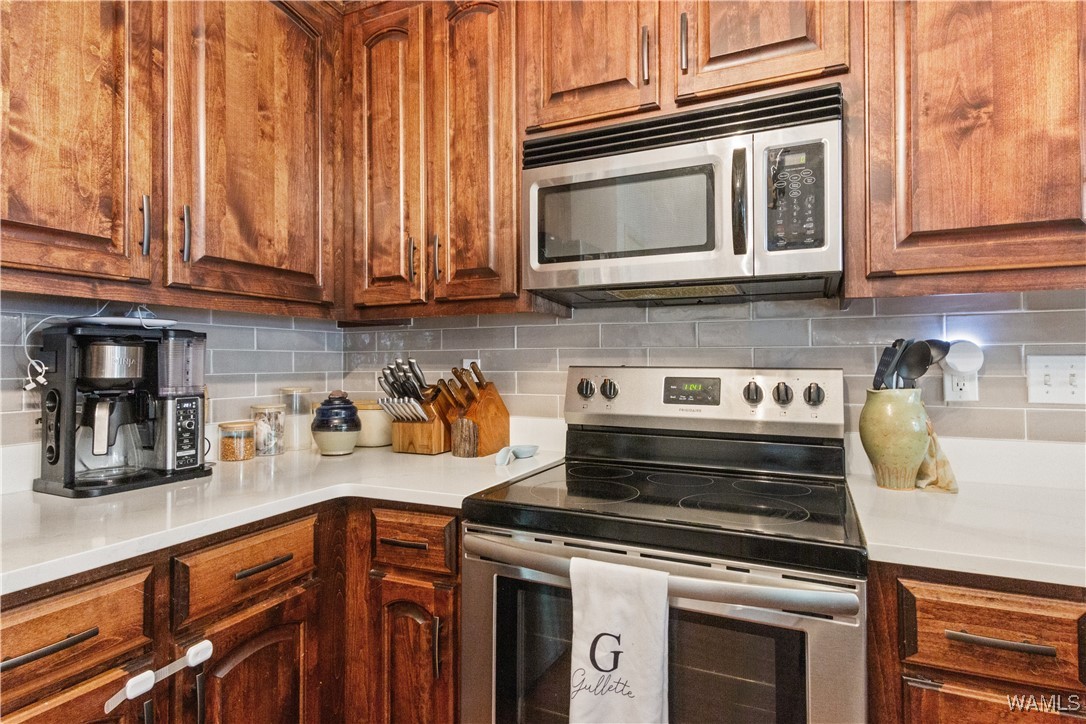 5016 Blackstone Lane, North Port, Alabama image 12