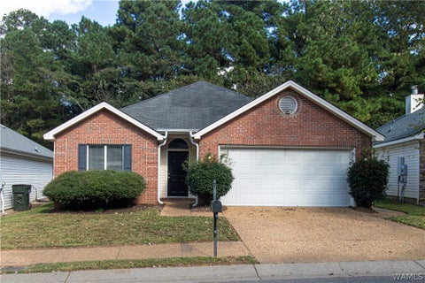 Homes For Sale - 6521 Ash Hill Drive<br/> Tuscaloosa, AL 35405