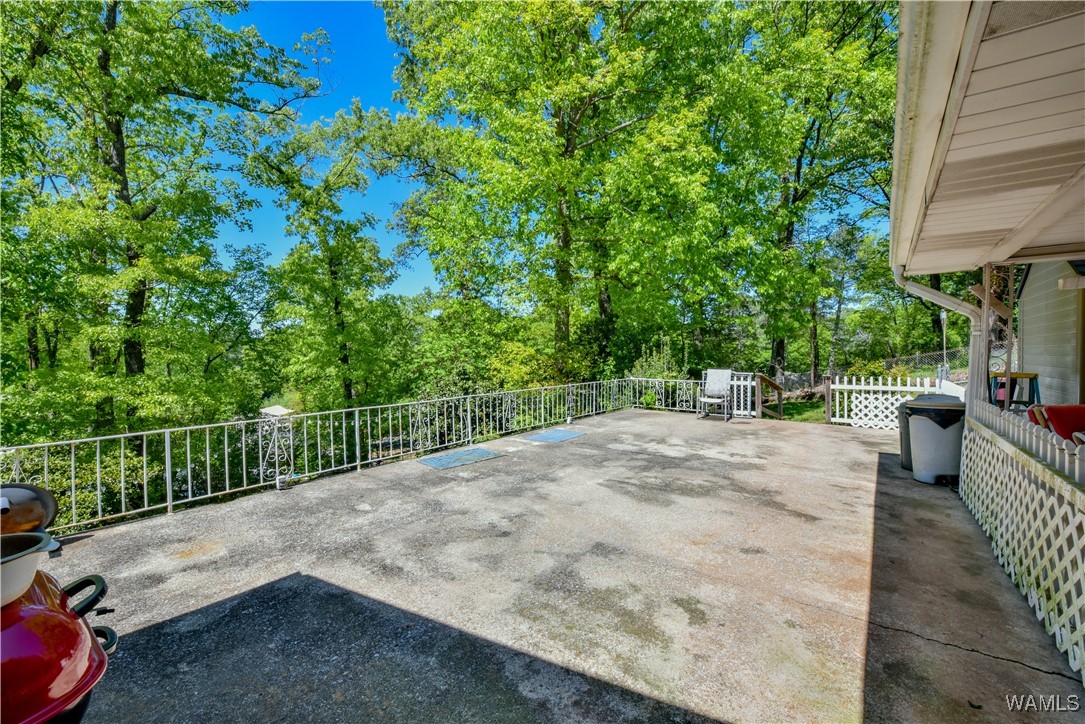 214 Mimosa Circle, Hueytown, Alabama image 11
