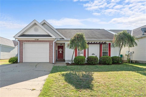 Homes For Sale - 1828 Inverness Parkway<br/> Tuscaloosa, AL 35405