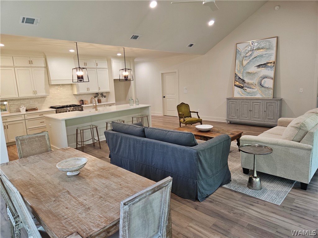 9634 Crete Circle