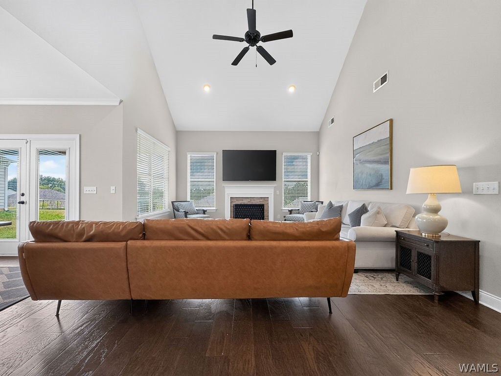 9048 Ivanhoe Drive