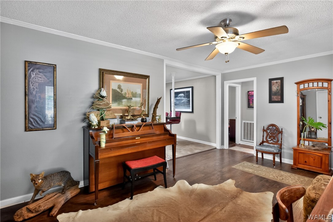 4010 16th Street NE