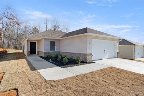Homes For Sale - 16512 Osceloa Avenue<br/> Moundville, AL 35474