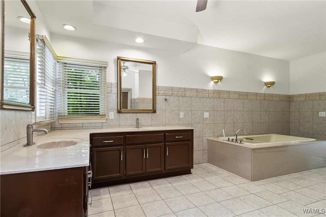 6803 Emerald Lane, Tuscaloosa, Alabama image 37