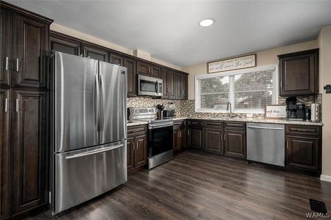 Homes For Sale - 3401 21st Street<br/> North Port, AL 35476