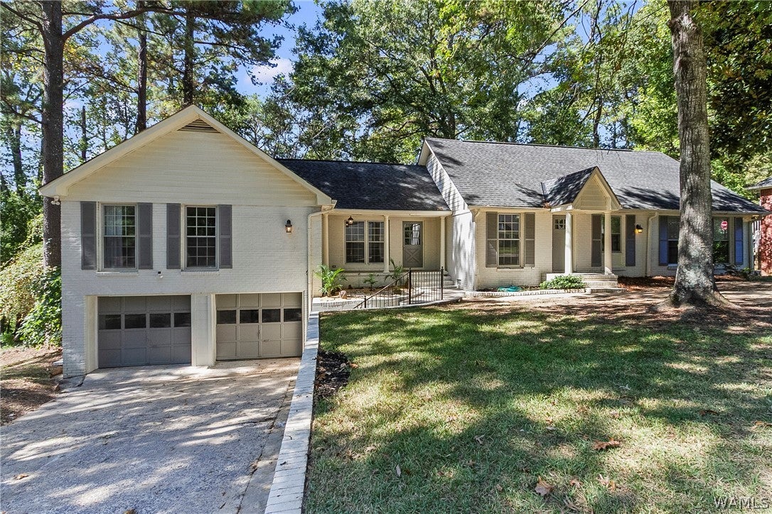 3126 Pin Oak Drive