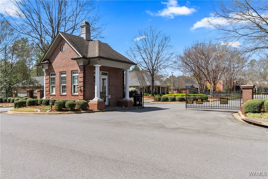 1627 Williamsburg Lane, Tuscaloosa, Alabama image 2